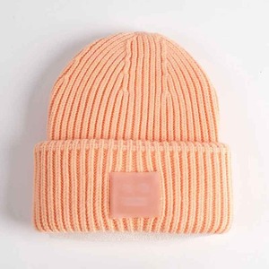 Gorro de Punto Acrílico 100% Personalizado con Logotipo OEM, Gorro de Invierno Grueso de Doble Pliegue para Viajes y Actividades al Aire Libre, Unisex - Product Image 3