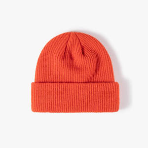 Gorro de Punto Acrílico Rojo Jacquard Unisex de Apparel Xperts, Gorro Casual de Invierno con Bordado para Adultos, Talla 56-58CM - Product Image 2