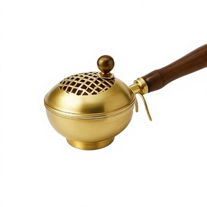 Quemador de incienso religioso de latón con mango de madera y tapa de parrilla |   Quemador de Loban Dhoop Ecológico Hecho a Mano |   Fragancia Decorativa para el Hogar - Product Image 5