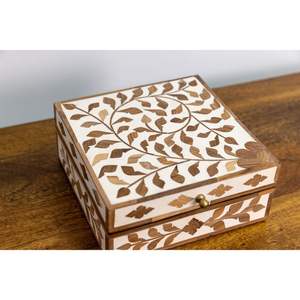 Caja de Almacenamiento de MDF con Incrustaciones de Resina de Diseño Único, Caja Decorativa de Resina para Joyería a Precio de Fábrica - Product Image 1