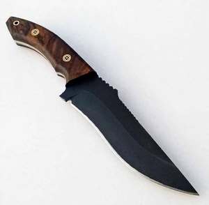 Cuchillo de Camping Personalizado Hecho a Mano de Acero Recubierto de Negro con Mango de Madera, Pernos de Mosaico y Orificio para Cordón - Product Image 2