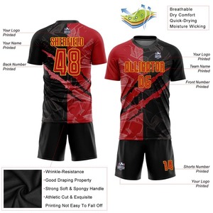 Uniforme de Fútbol Sublimado con Diseño de Grafiti Personalizado en Rojo y Dorado, Jersey Artístico Transpirable para Entrenamiento de Equipos de Fútbol - Product Image 2