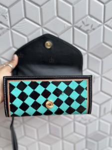 Étui de téléphone en cuir véritable fait main de luxe, motif à carreaux élégant, multi-usages, portefeuilles en cuir véritable pour femmes - Product Image 5