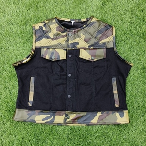 Chaleco corto de cuero genuino de vaca con estampado de camuflaje para mujeres preocupadas por la moda, que ofrece un ajuste elegante con material de primera calidad. - Product Image 1