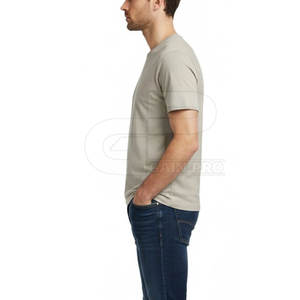 Camisetas Urban Lifestyle para Hombre, Mezcla de Algodón y Poliéster con Tela Suave, Corte Moderno y Cómodo, Diseño Contemporáneo - Product Image 6