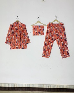 Vente flash : Ensemble de vêtements de nuit artisanaux pour femmes, prêt à offrir, imprimé à la main, ensemble de pyjama pour femmes, prix de gros - Product Image 4