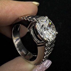 Bague en diamant de laboratoire de 5 carats, taille ronde |   Bague de fiançailles solitaire en or blanc 18 carats certifiée IGI - Product Image 5