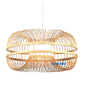 Abat-jour en bambou et rotin, design tendance, éco-responsable, pour la décoration de restaurant - Product Image 1
