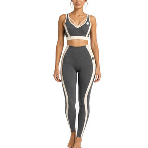 Conjunto deportivo acanalado sin costuras para mujer, ropa deportiva acanalada para correr, entrenamiento atlético, sesiones de fitness y sujetador deportivo, en tendencia ahora. - Product Image 1
