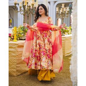Ensemble haut et bas de fête 2XL avec tenue élégante et élégante Dupatta - Product Image 5