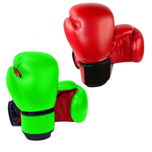 Gants de boxe professionnels de haute qualité 8oz 10oz 12oz en cuir PU avec sangle de poignet réglable et fermeture auto-agrippante personnalisable - Product Image 1
