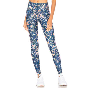 Leggings pour femmes de haute qualité, personnalisés, taille haute, vêtements de yoga, couleur unie, confortables et légers, vêtements de fitness - Product Image 1