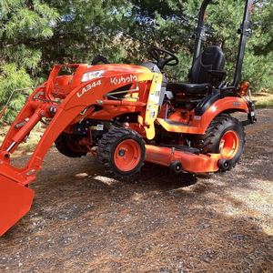 ขายส่ง รถแทรกเตอร์ฟาร์ม Kubota BX2380 23 แรงม้า พร้อมเครื่องตัดหญ้าและที่ตักดินด้านหน้า จัดส่งฟรีทั่วโลก รวมส่วนประกอบหลัก - Product Image 1