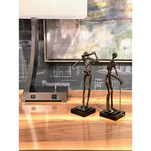 Escultura Metálica de Diseño Artesanal al por Mayor para el Mercado Internacional, Escultura Moderna y Elegante para un Hogar con Estilo - Product Image 3