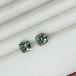 Elegante Par de Turmalinas Verdes Menta Naturales, Corte Cojín, 2 Quilates, Calibradas, Claridad Lupa, Grado AAAA, Gema de Joyería Fina de Madagascar - Product Image 4