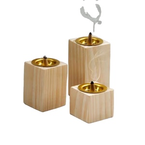 Ensemble de trois brûleurs d'encens en bois en forme de cône avec des coupelles en laiton, support d'aromathérapie minimaliste en forme de cube, décoration de bureau, supports de parfum pour la maison - Product Image 1