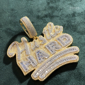 Pendentif buste personnalisé avec initiale ou nom, serti de moissanite VVS taille brillant, style Hip Hop Rapper, bijoux de luxe en argent 925 plaqué or - Product Image 4