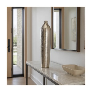 Jarrón de Metal Contemporáneo Hecho a Mano, Pieza Decorativa para Diseño de Interiores de Hogar Moderno, Regalo de Inauguración para Decoración del Hogar - Product Image 4