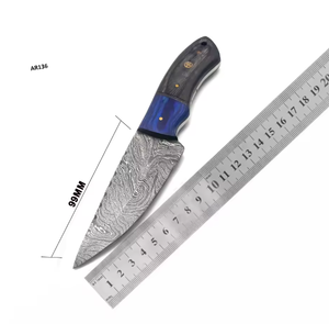 Mejor Fabricante Exportador de Cuchillos de Caza Multifuncionales de Acero de Damasco, Punta Recta, Agarre Cómodo, Mango Personalizado - Product Image 1