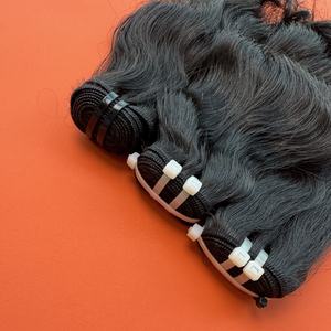 Extensions de cheveux humains naturels ondulés non remy CDYHAIRVN, brins complets doux et soyeux, double trame machine, cheveux de haute qualité - Product Image 1