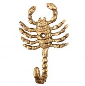 Crochet mural Scorpion doré en métal, porte-manteau décoratif en forme d'animal, style original, crochet mural durable - Product Image 1