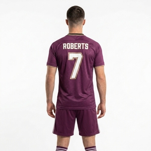 Ensemble de maillots de football personnalisés, écologiques, durables, respirants, 100% polyester, imprimés par sublimation, col rond, manches courtes, pour adultes - Product Image 4