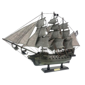 Bateau pirate en bois artisanal, objet nautique décoratif pour la décoration de table, de la maison, du salon, du bureau ou de l'étagère. - Product Image 1