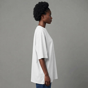 T-shirt femme 100% coton, luxe, 2 tons, blanc/noir, personnalisable, coupe ample, confortable, style hip hop. - Product Image 3