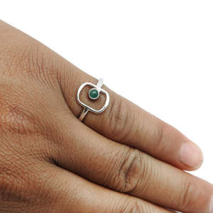Anillo de Piedra Preciosa de Ónix Verde de Diseño Elegante, Diseño Simple, Precio al por Mayor, Joyería Bohemia Hecha a Mano con Plata de Ley 925 Sólida - Product Image 3