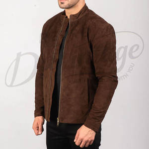 Chaqueta de Cuero de Gamuza Marrón Premium para Hombre, Corte Ajustado, Cuello Alto Minimalista, Cierre de Cremallera, Estilo Bomber, Ligera y Moderna - Product Image 1