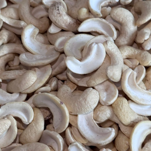Precio de Fábrica: Nueces de Anacardo (Kaju) Trituradas SANTIGO - Product Image 1