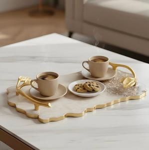Plateau de service artistique fait main en acide polylactique, forme irrégulière, poignées en forme de branche dorée, marbré blanc, compatible lave-vaisselle, pour les fêtes - Product Image 1
