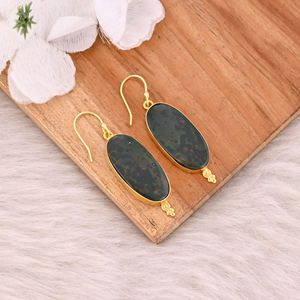 Boucles d'oreilles pendantes en laiton avec pierre de sang pour fabricant de bijoux de mode sur mesure - Product Image 3