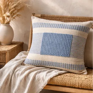 Funda de Cojín Tejida a Mano Estilo Marroquí IX con Bordado de Borlas |   Funda de Almohada Decorativa Estilo Boho |   Suministro a Granel y Tamaños Personalizados - Product Image 1