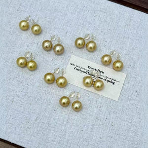 Boucles d'oreilles en perles d'or 18 carats, 12-13 mm, rondes, or naturel avec légères imperfections, boîte cadeau gratuite, boucles d'oreilles en perles - Product Image 3