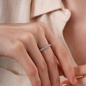 Anillo de Diamantes Cultivados en Laboratorio con Corte Brillante Redondo Certificado, Banda Completa de Eternidad, Diamantes Cultivados en Laboratorio, Certificado VVS2, Joyería de Oro de 18K - Product Image 2