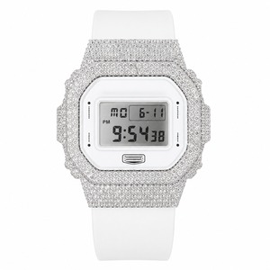 Reloj digital para mujer con bisel cuadrado de diamantes de imitación y correa de silicona blanca - Product Image 4