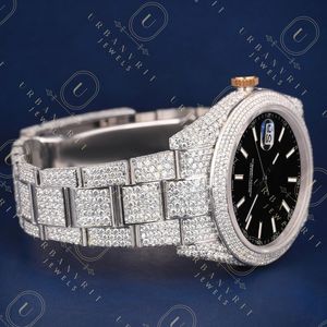 Reloj mecánico artesanal de acero inoxidable con lectura analógica, movimiento automático, diamantes moissanita de corte redondo, claridad VS VVS EF - Product Image 4