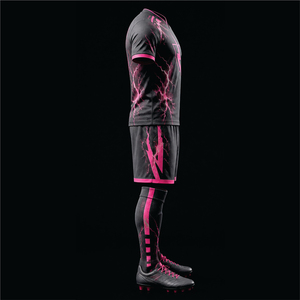 Conjunto de Camiseta de Fútbol Personalizada Mighty Eagles para Hombre, Diseño Negro con Estampado de Rayos Rosados, Sublimada, Transpirable, Ajuste Atlético, para Todas las Temporadas - Product Image 4