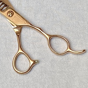 Ensemble de ciseaux de toilettage pour chiens en acier inoxydable de 7 ''Kit de coiffure pour animaux de compagnie alimenté par la Charge pour chats emballage en vrac toilettage pour animaux de compagnie de qualité supérieure - Product Image 3