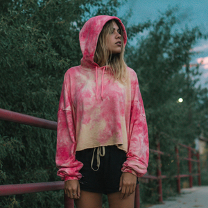 เสื้อฮู้ดดี้ทรงหลวมแบบวอช ผ้าฝ้ายโพลีเอสเตอร์ 100% สำหรับผู้หญิง เสื้อครอปฮู้ดดี้วอช ผู้หญิง ลายมัดย้อม เสื้อฮู้ดดี้วอชสำหรับผู้หญิง - Product Image 6