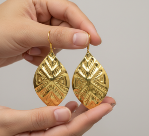 Pendientes Colgantes Geométricos de Latón Dorado Hechos a Mano, Estilo Bohemio, con Revestimiento de PU Resistente al Deslustre, Ganchos de Pescado Sin Plomo para Mujer - Product Image 1
