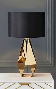 Lampe de table simple en laiton de style côtier avec abat-jour rectangulaire en tissu beige E26/E27 LED AC 110V, éclairage décoratif pour chambre à coucher - Product Image 4