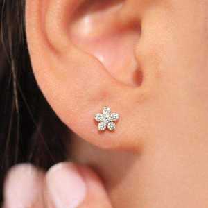 Boucles d'oreilles clous fleur en diamant de laboratoire, grappe florale ronde, plaqué or, bijoux fins de luxe, boucles d'oreilles en diamant pour femme - Product Image 2