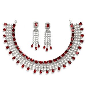 Ensemble collier et boucles d'oreilles en alliage plaqué or avec zircon, design classique pour femmes, bijoux de mariage - Product Image 1