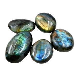 Piedra de Palma Premium de alta calidad, venta al por mayor, piedra de preocupación de labradorita, cristales curativos semipreciosos tallados, amor Feng Shui a la venta - Product Image 1