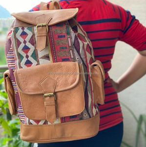 Sacs à dos en cuir véritable Jacquard Kilim, faits à la main Sac à dos en cuir vintage de style occidental Sacs à dos unisexes uniques de style bohème rustique - Product Image 2