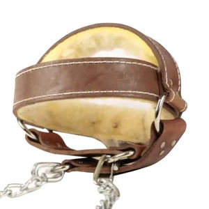 Harnais de musculation pour le cou en cuir de vachette de qualité supérieure avec logo personnalisé, design antidérapant, équipement de fitness professionnel - Product Image 1