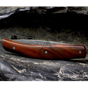 Cuchillos Plegables Hechos a Mano con Logotipo Personalizado en Color Sólido, Cuchillos Plegables Hechos a Mano de Alto Rendimiento y Nuevo Estilo - Product Image 5