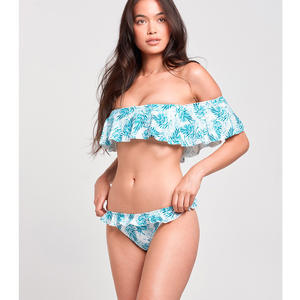 Ensemble de bikini imprimé tropical Coconut Kiss avec détails à nouer sur les côtés et coupe prête pour l'été, bikini Flirty Waves sexy, maillot de bain de plage - Product Image 2